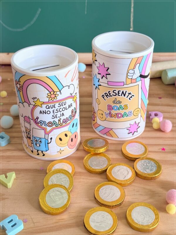 Cofrinho com moedas de chocolate - Image 2
